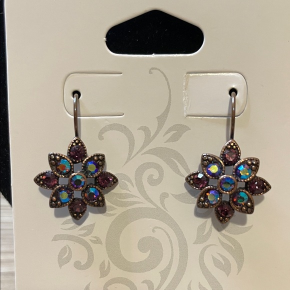Vintage Avon Floral Earrings with Purple and Blue Accents - Picture 1 of 3